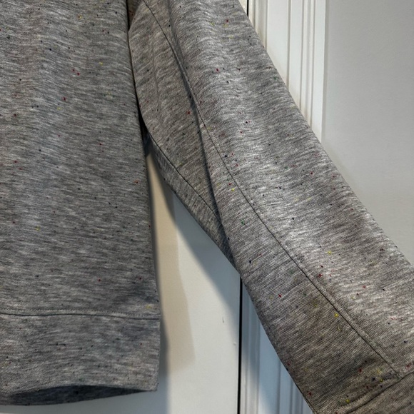 NWT Women’s RBX Grey Speckled French Terry Open back Keyhole Top. Medium. - Picture 7 of 8